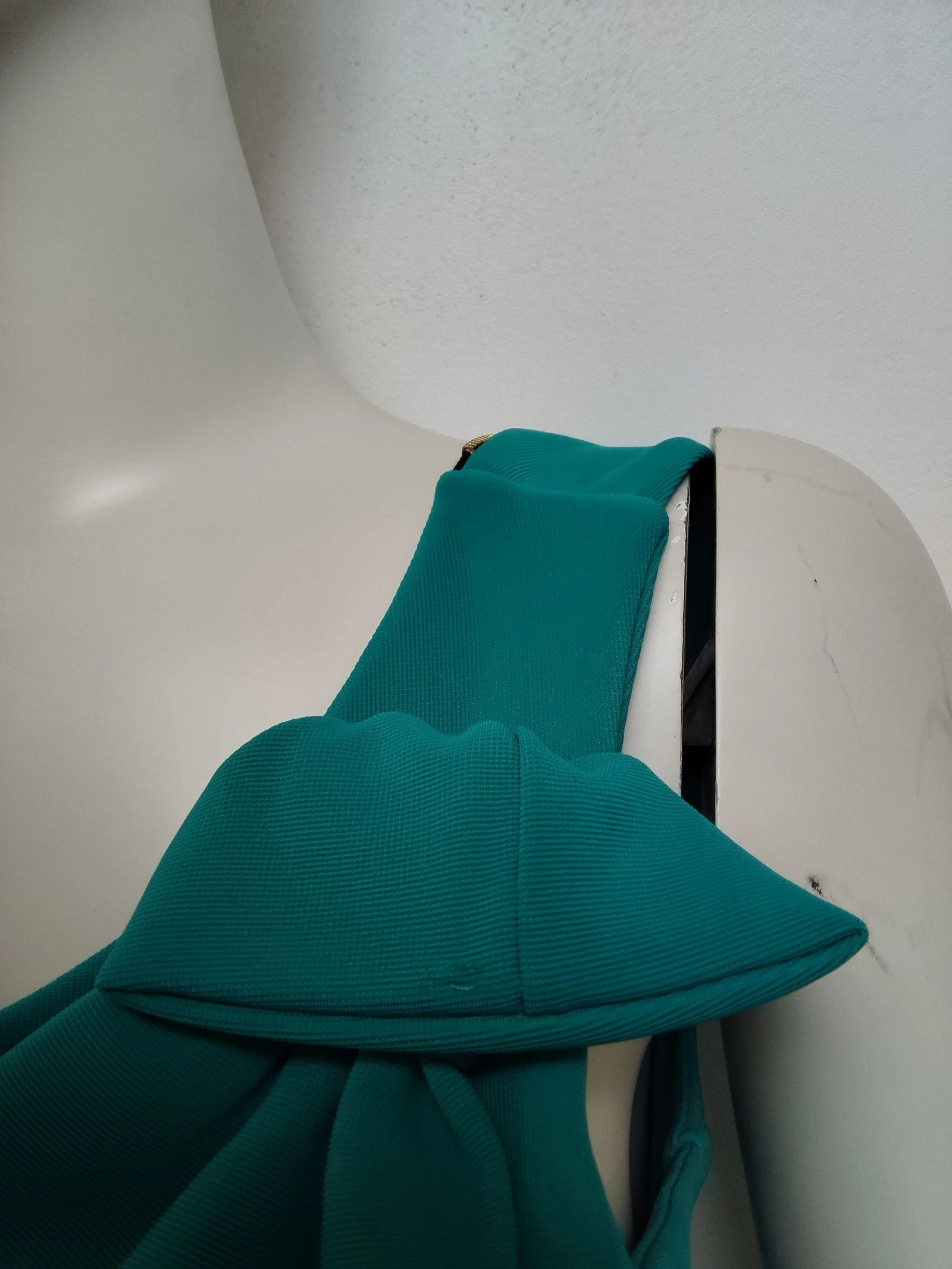 Green dress with a bow tie on one shoulder zipper at the back for women size M or 38 – photo 6